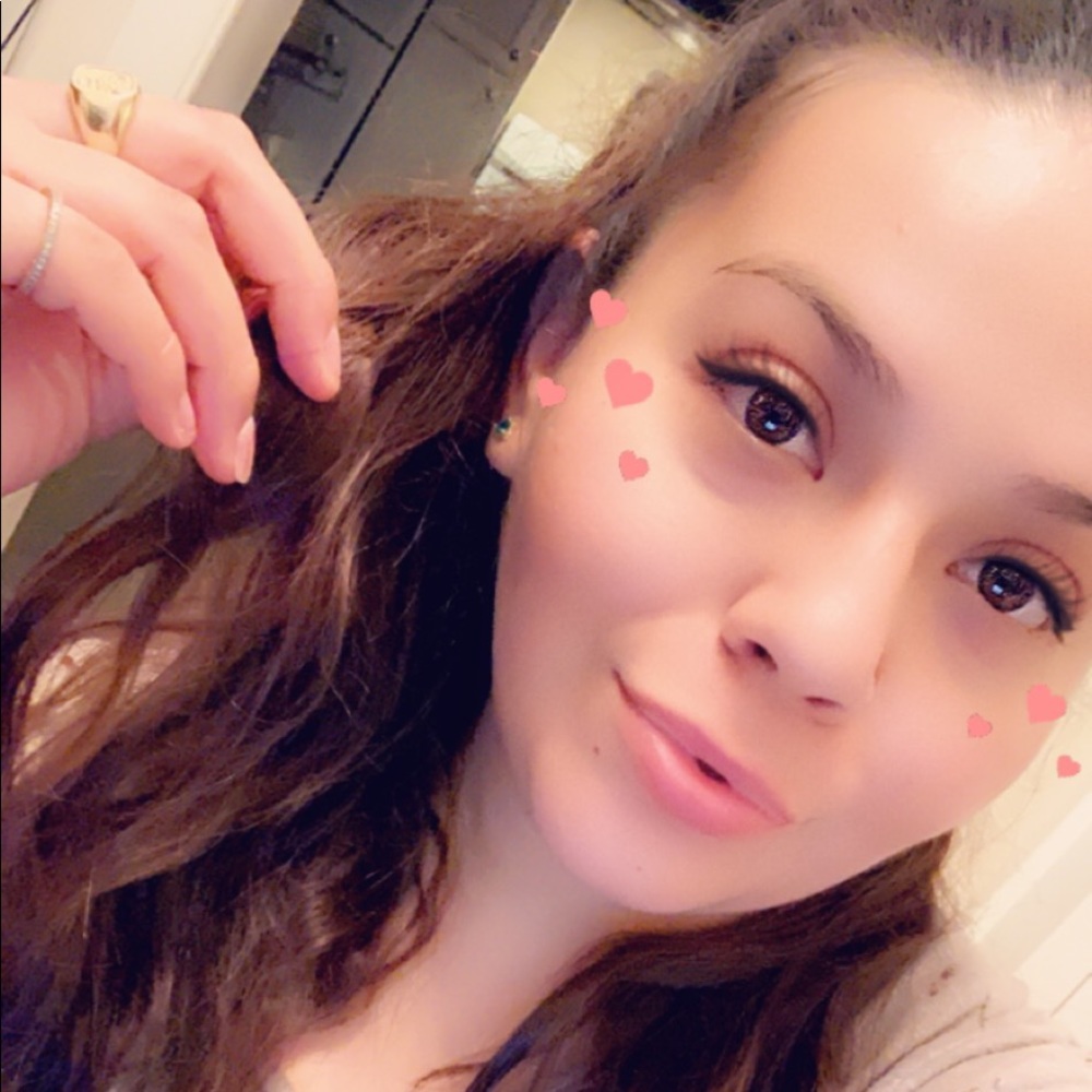 Meet your Posher, Linda